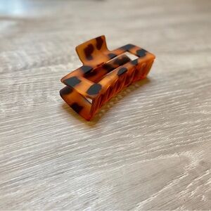Amazon Tortoise Shell Hair Claw Clip